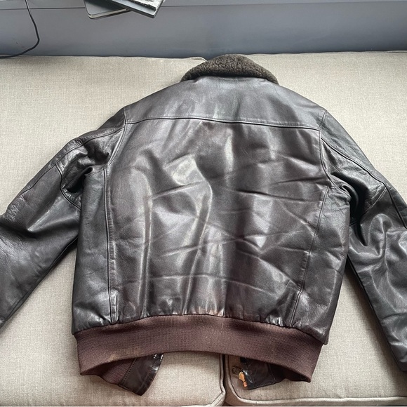 Vintage LL Bean Bomber Jacket Mens 42 Long Shearling Goatskin Brown Leather. - Picture 3 of 10